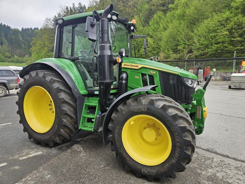 John Deere 6M125