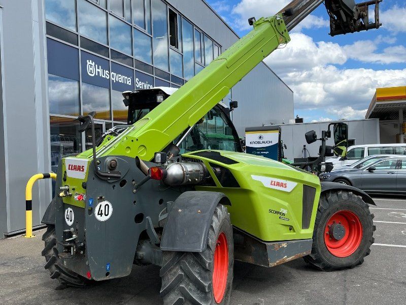 Claas Scorpion 736