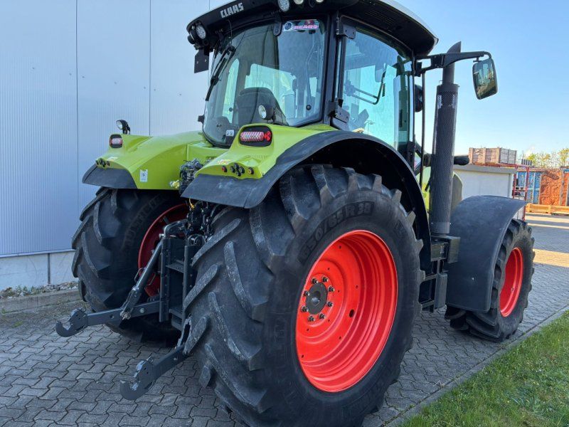 Claas Arion 650 CMATIC