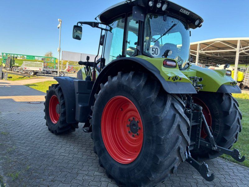 Claas Arion 650 CMATIC