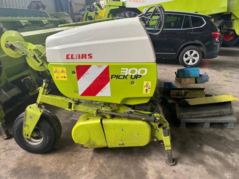 Claas Pick Up 3m 300 Pro T, 5 Zinkenreihen