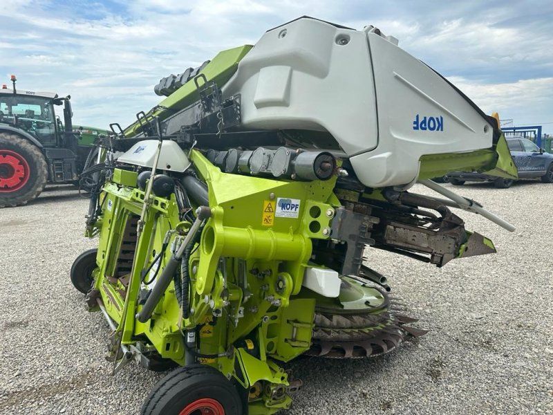 Claas Orbis 900 AC 3T mit integriertem Fahrwerk