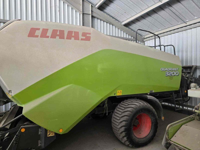 Claas QUADRANT 3200 RF 744/