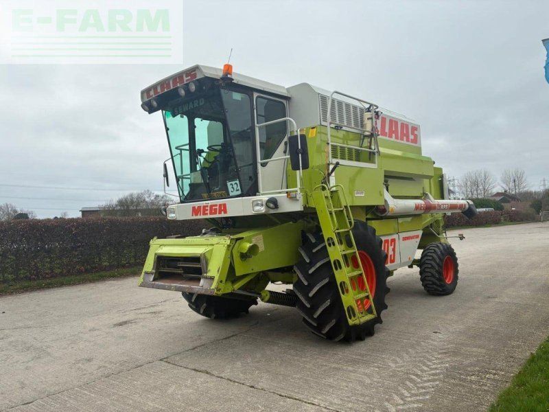 Claas 203 MEGA