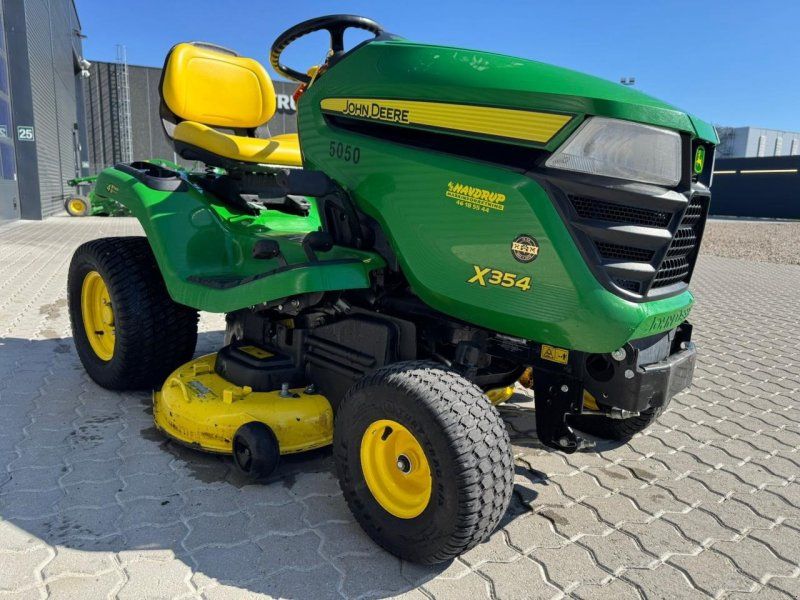 John Deere X354