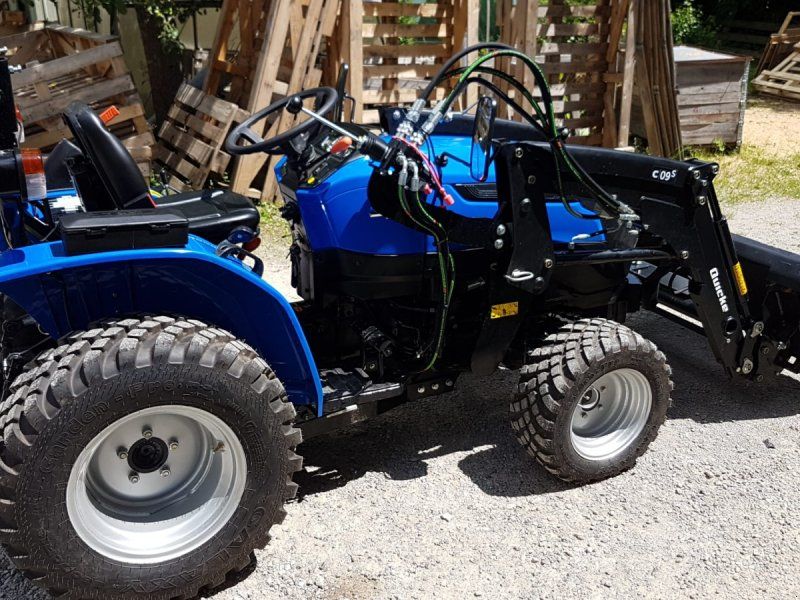 Solis 20 PS + Servolenkung + Frontlader Alö C09s + Schaufel + Straßenz