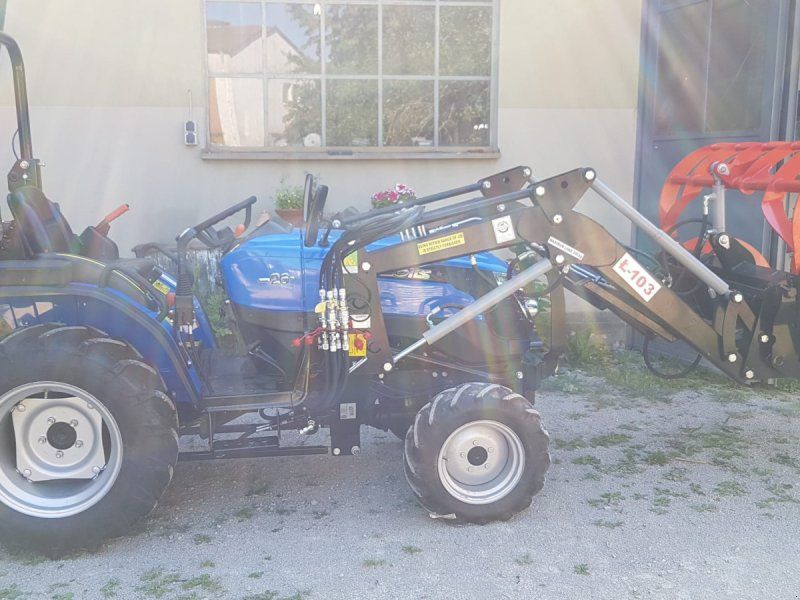 Solis 26 + Frontlader Euro-Norm + 3.Kreis + Greifschaufel + Straßenzul