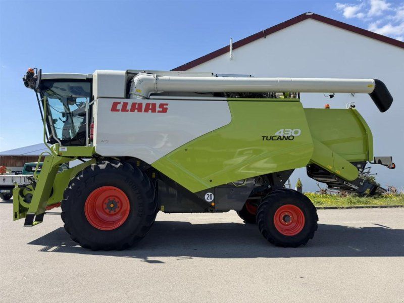 Claas Tucano 430 3D Obenentleerung V560 TOP
