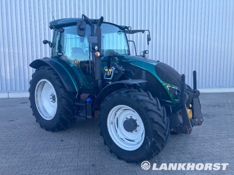 Valtra A104
