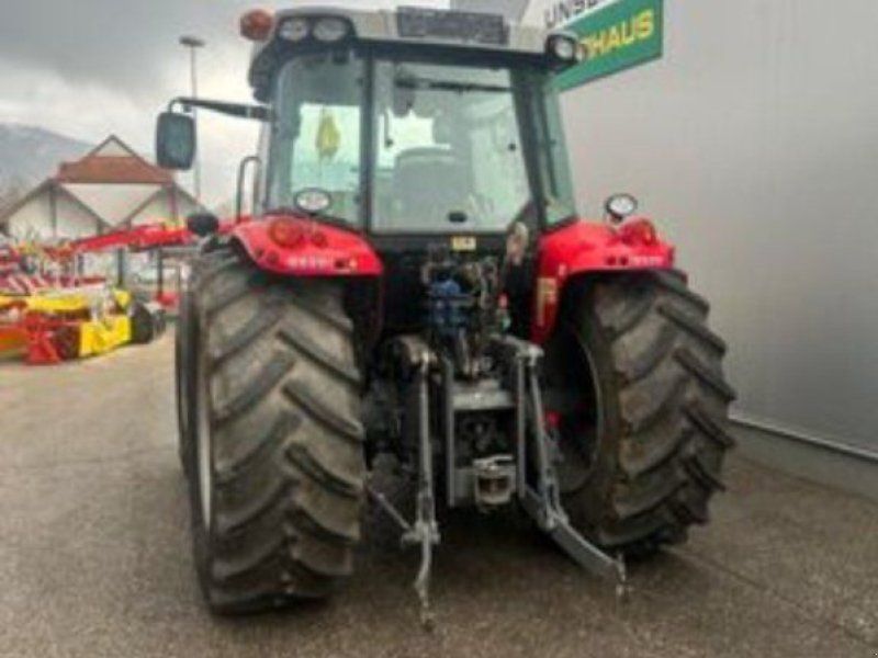 Massey Ferguson 5611