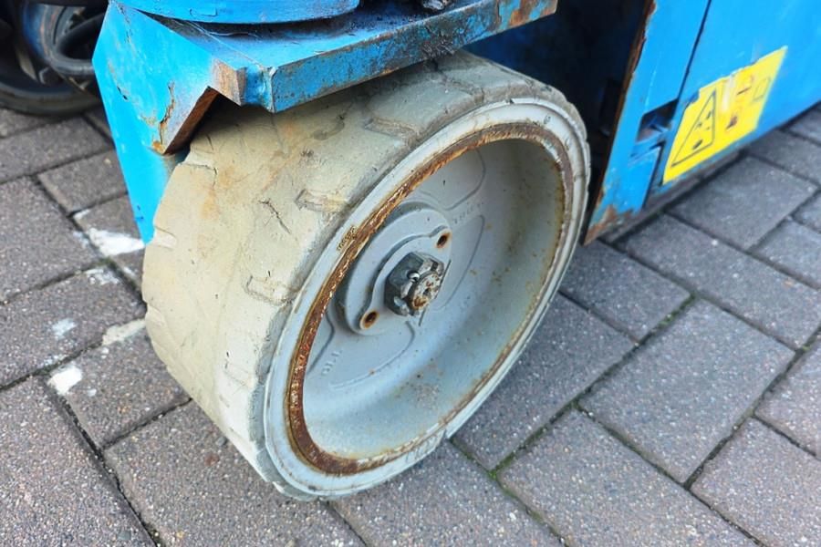 Genie GS1932 Electric, Working Height 7.8 m, 227kg Capac