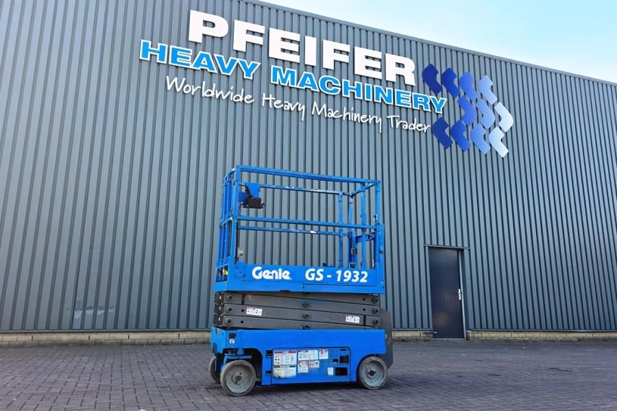 Genie GS1932 Electric, Working Height 7.8 m, 227kg Capac