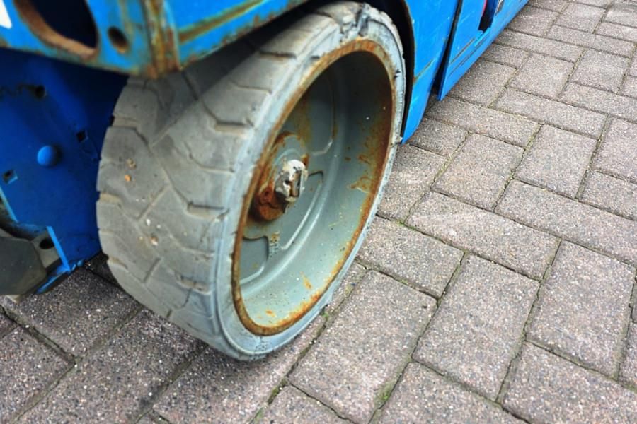 Genie GS2632 Electric, 10m Working Height, 227kg Capacit