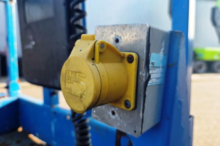 Genie GS2632 Electric, 10m Working Height, Non Marking T