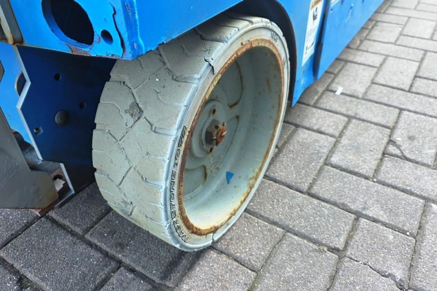 Genie GS2632 Electric, 10m Working Height, Non Marking T