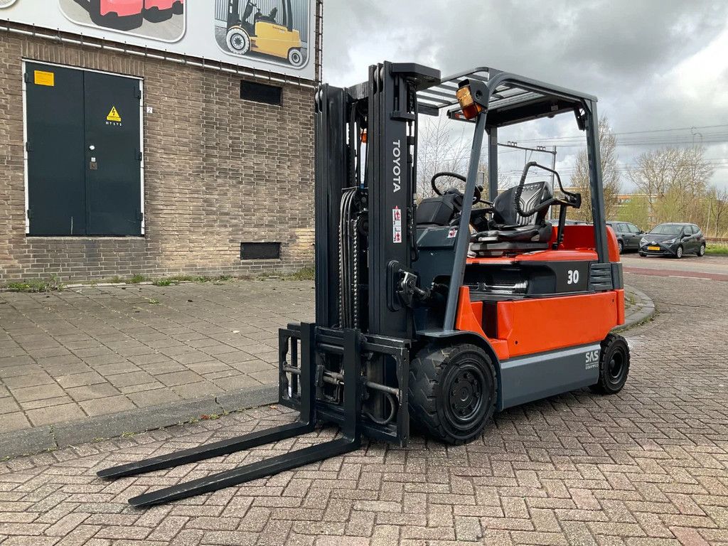 Toyota 7FBMF30 3000G 4.30METER HEFTRUCK