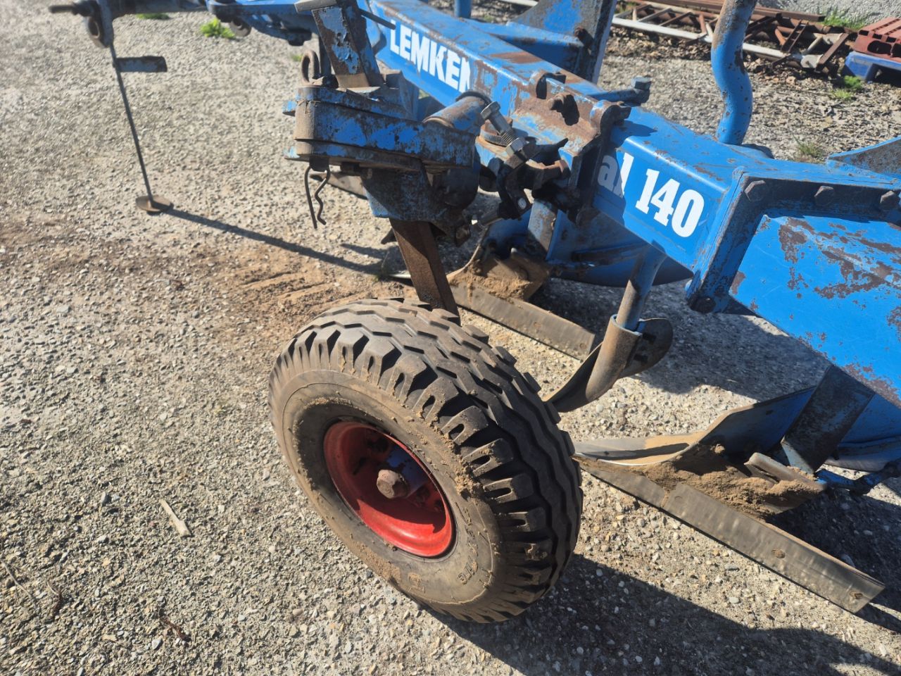 Lemken Opal 140 4 schaar ploeg