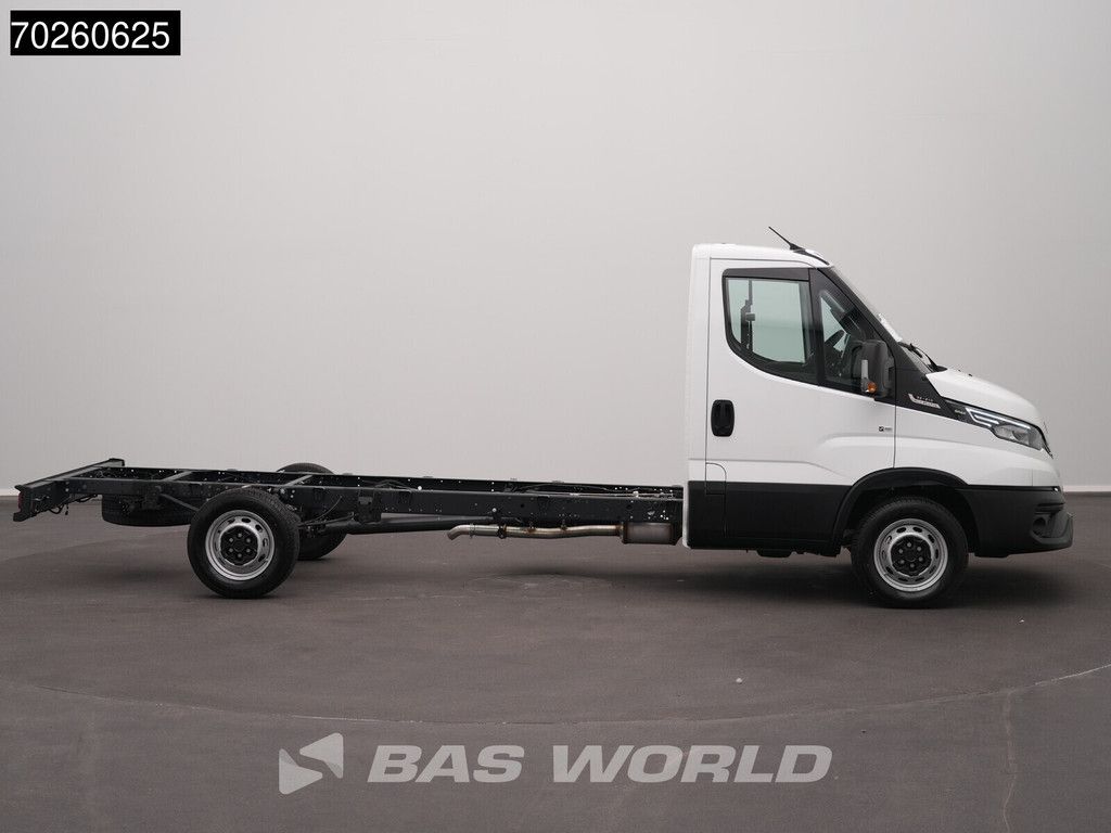 Iveco Daily 35S21 BPM VRIJ! 3.0L Automaat BPM VRIJ Chassis Cabine 410WB 2025 model LED CarPlay ACC Airco Fahrgestell A/C