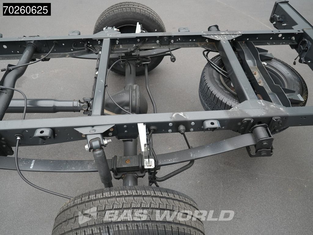 Iveco Daily 35S21 BPM VRIJ! 3.0L Automaat BPM VRIJ Chassis Cabine 410WB 2025 model LED CarPlay ACC Airco Fahrgestell A/C