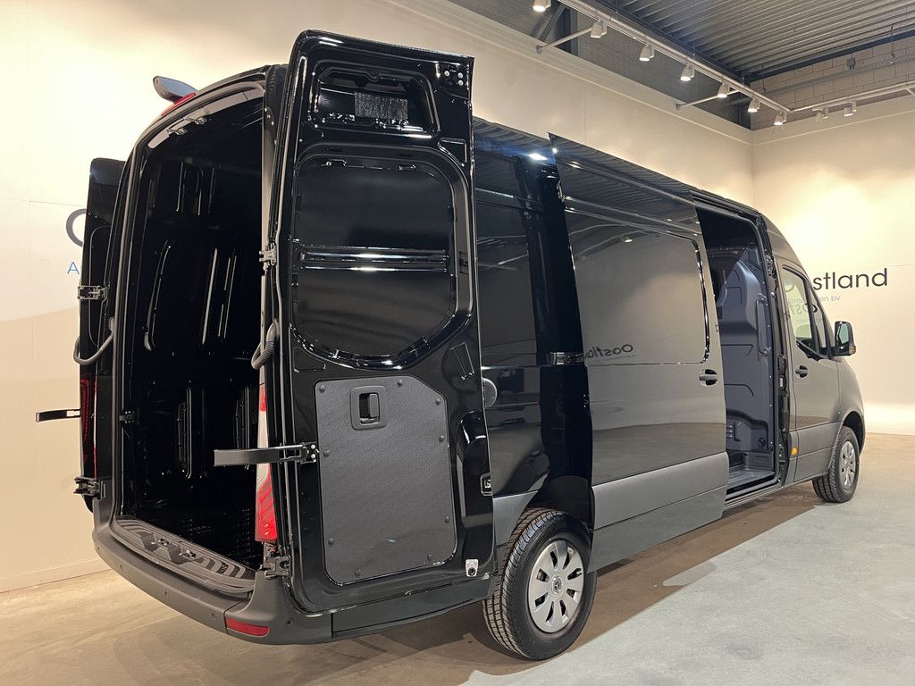 Mercedes-Benz Sprinter 319 CDI L3H2 RWD Automaat / 3.500 KG Trekgewicht / Euro 6 / LED / Airco / CarPlay / Cruise Control Adap. / Camera / Navigatie / 172 KM !!!