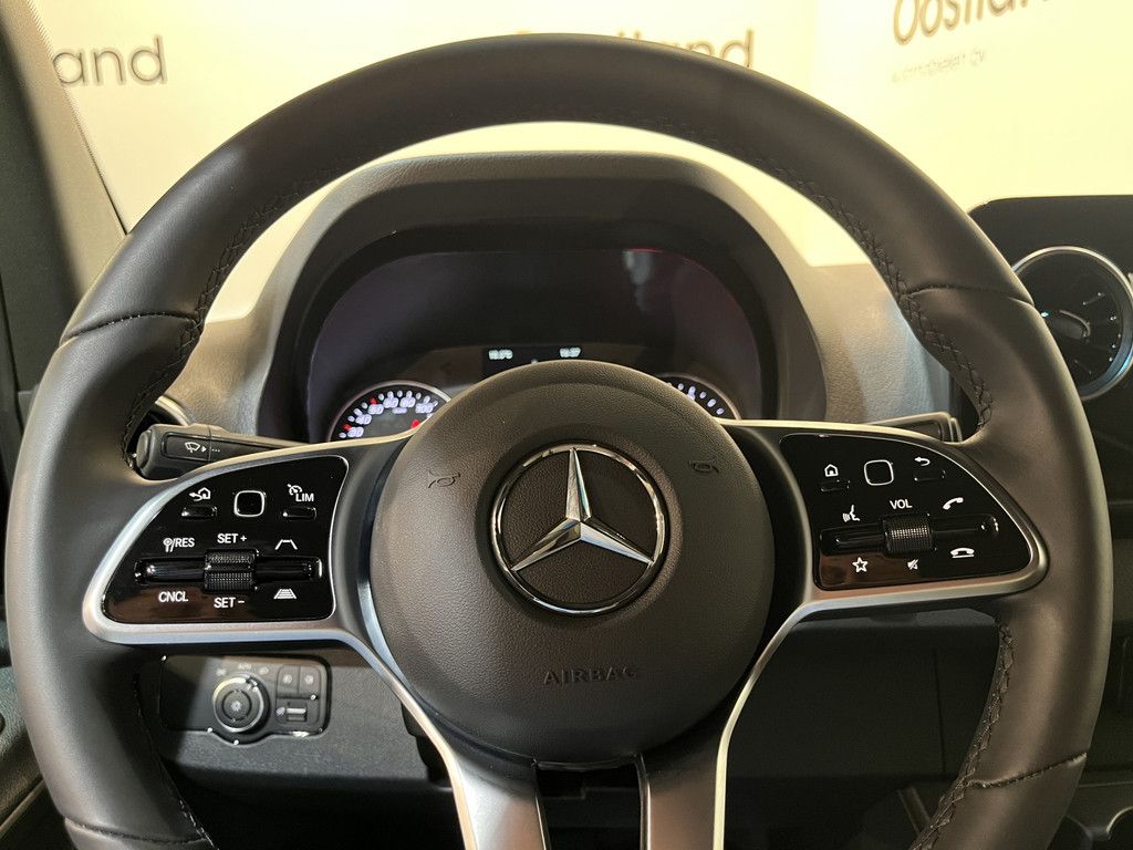 Mercedes-Benz Sprinter 319 CDI L3H2 RWD Automaat / 3.500 KG Trekgewicht / Euro 6 / LED / Airco / CarPlay / Cruise Control Adap. / Camera / Navigatie / 172 KM !!!
