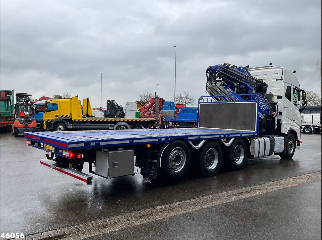 Volvo FH 16.550 8x4 Euro 6 Fassi 42 Tonmeter laadkraan + Fly-Jib Just 236.666 km!