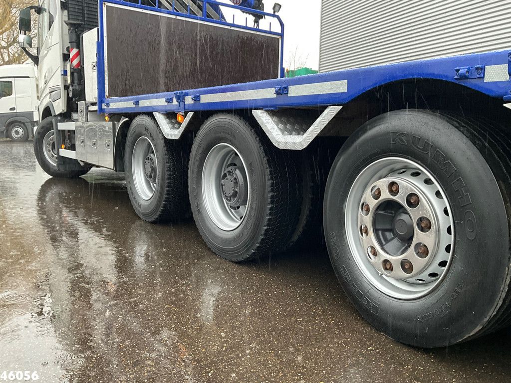 Volvo FH 16.550 8x4 Euro 6 Fassi 42 Tonmeter laadkraan + Fly-Jib Just 236.666 km!