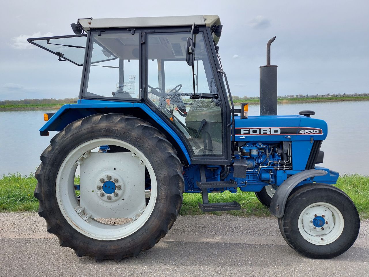 Ford 4630