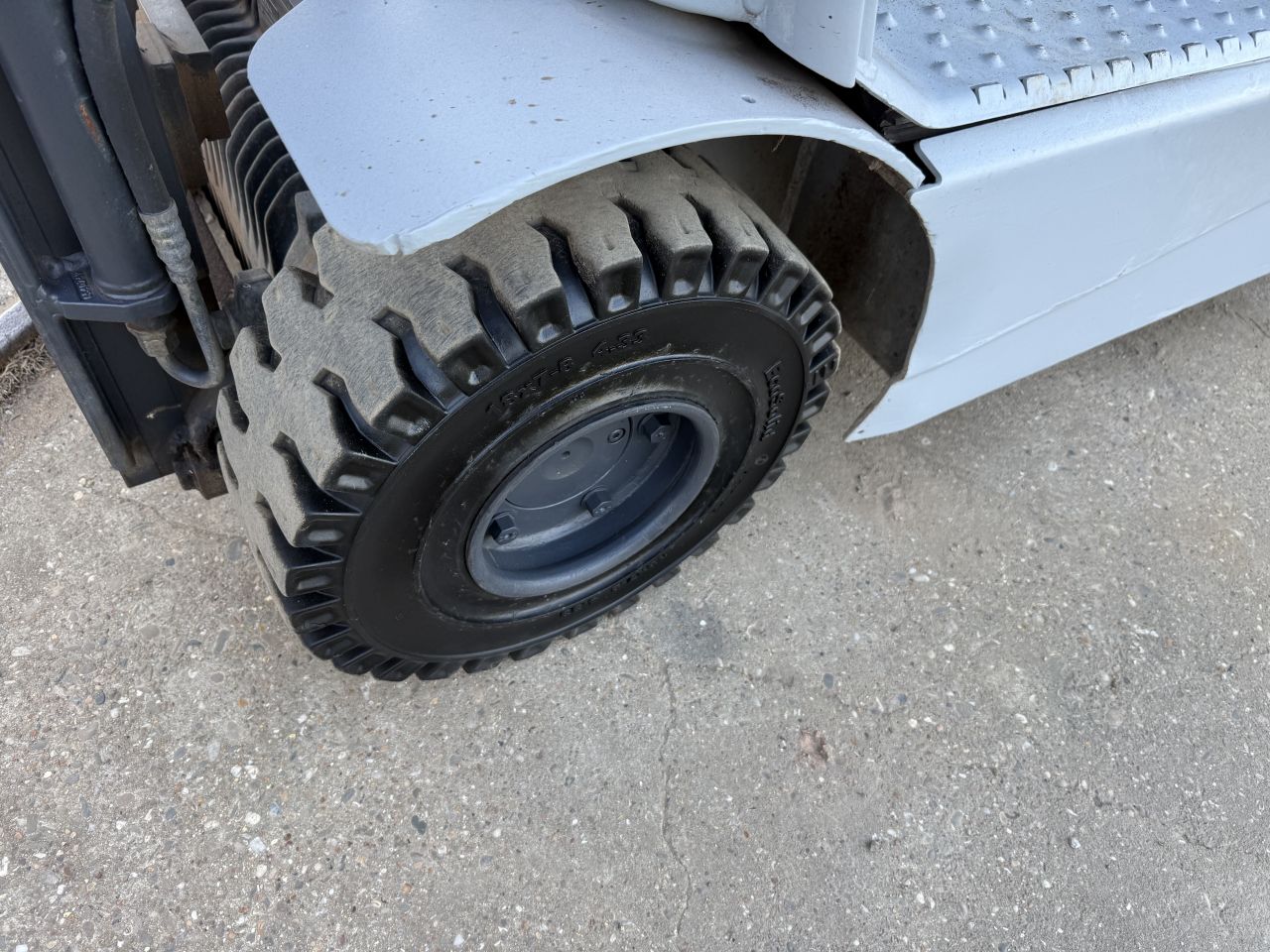 Still 1600KG LPG heftruck BJ2011 freelift Sideshift nw banden