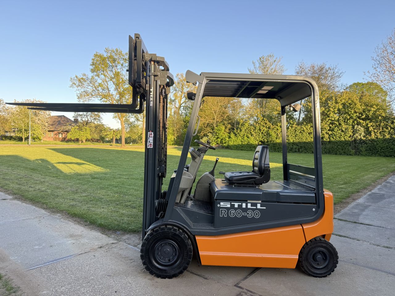 Still 3 tonner elektrische heftruck freelift + Sideshift