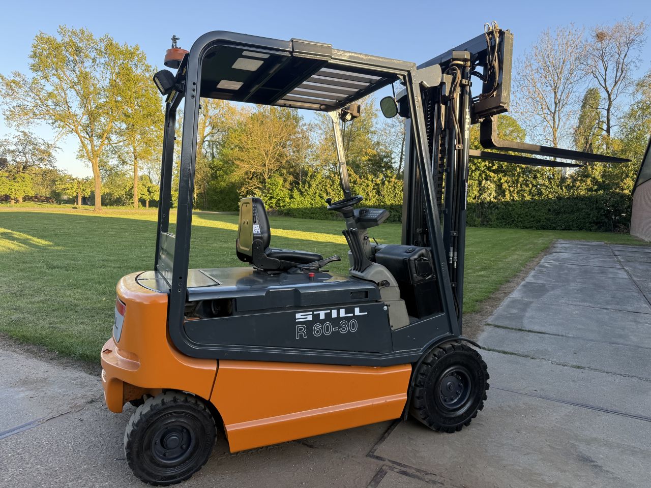 Still 3 tonner elektrische heftruck freelift + Sideshift