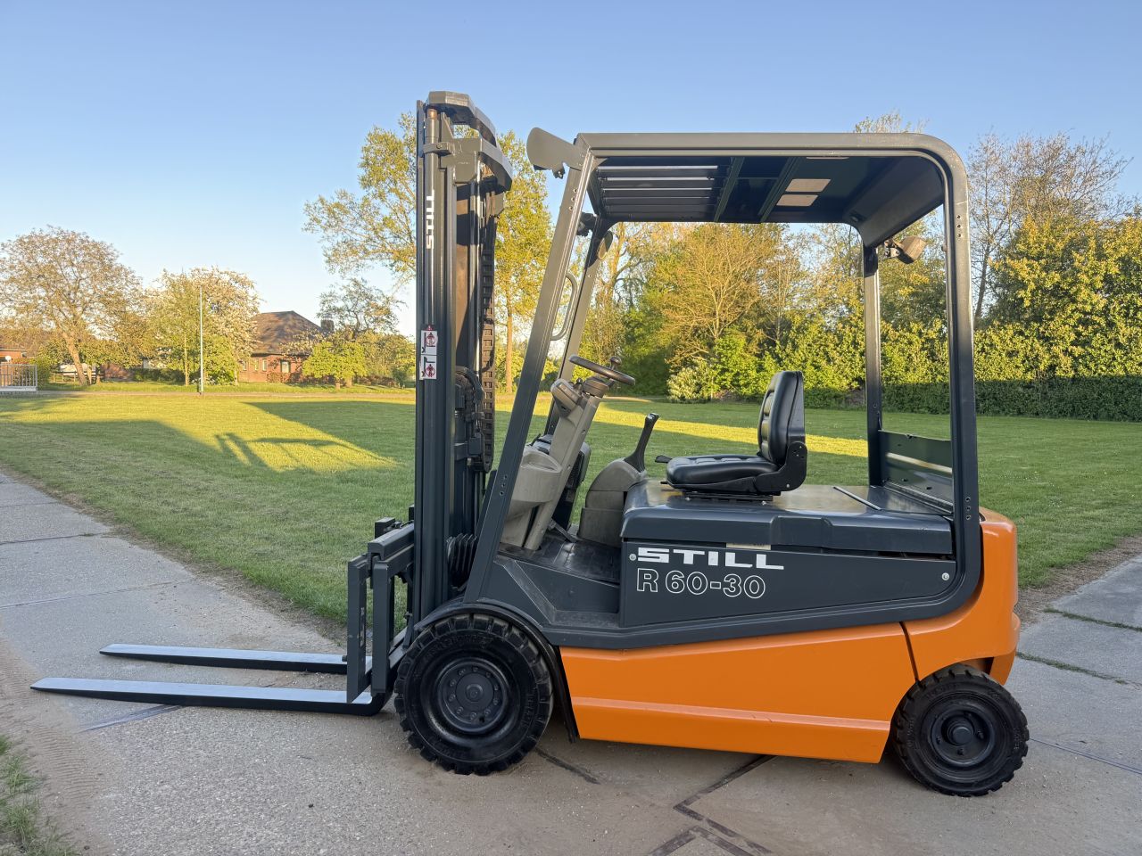 Still 3 tonner elektrische heftruck freelift + Sideshift