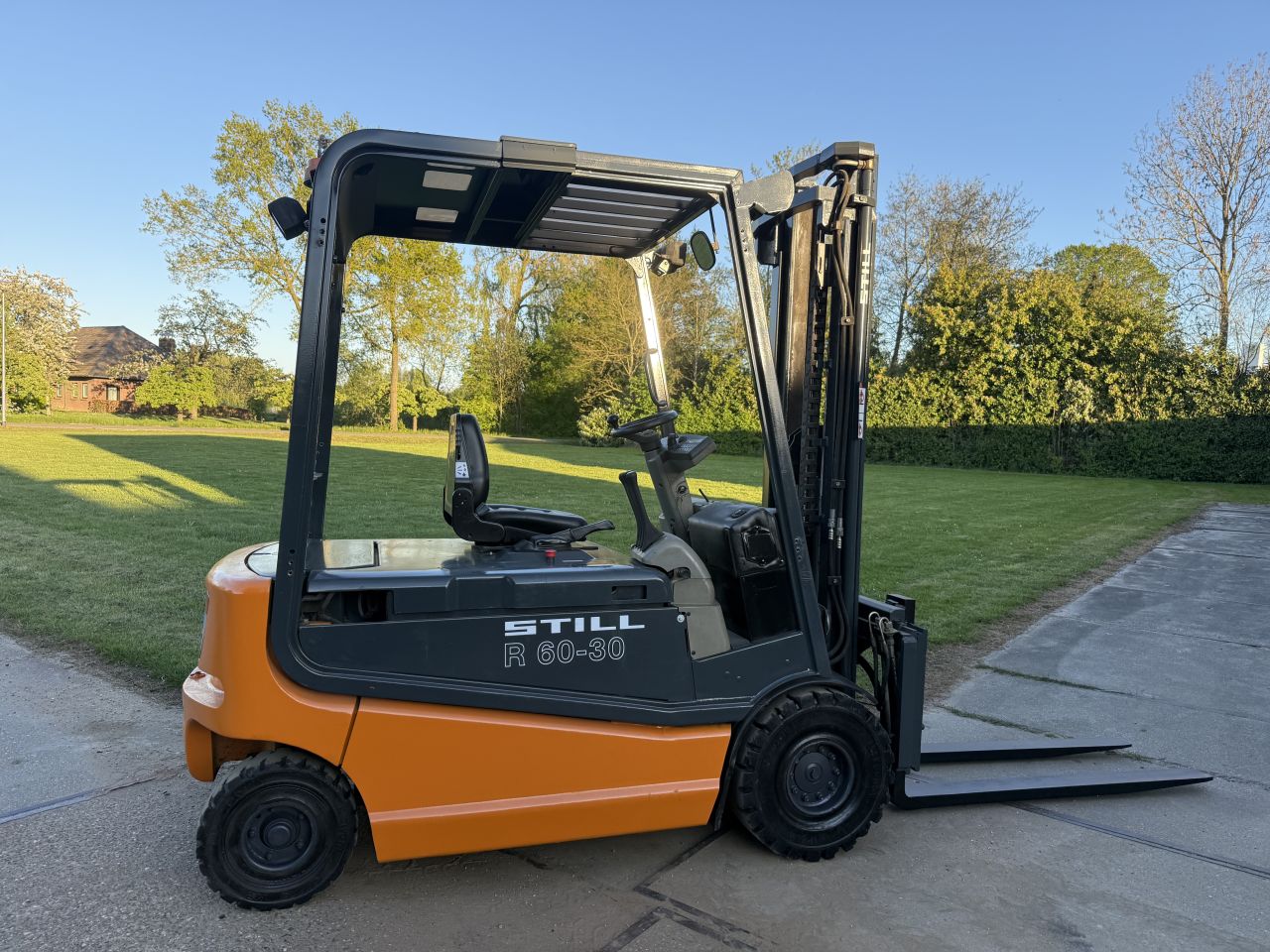 Still 3 tonner elektrische heftruck freelift + Sideshift