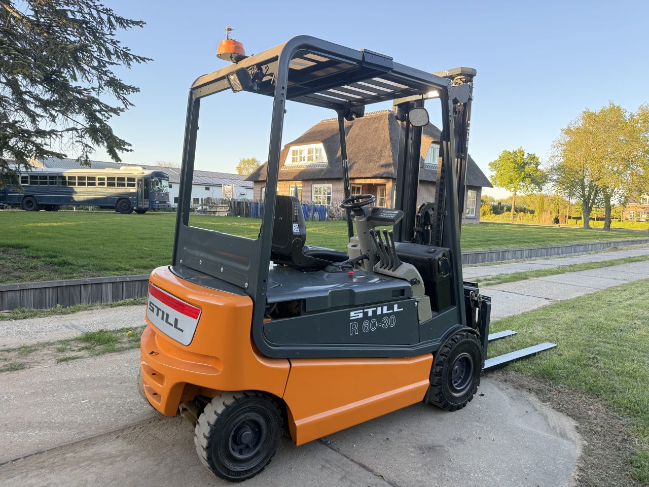 Still 3 tonner elektrische heftruck freelift + Sideshift