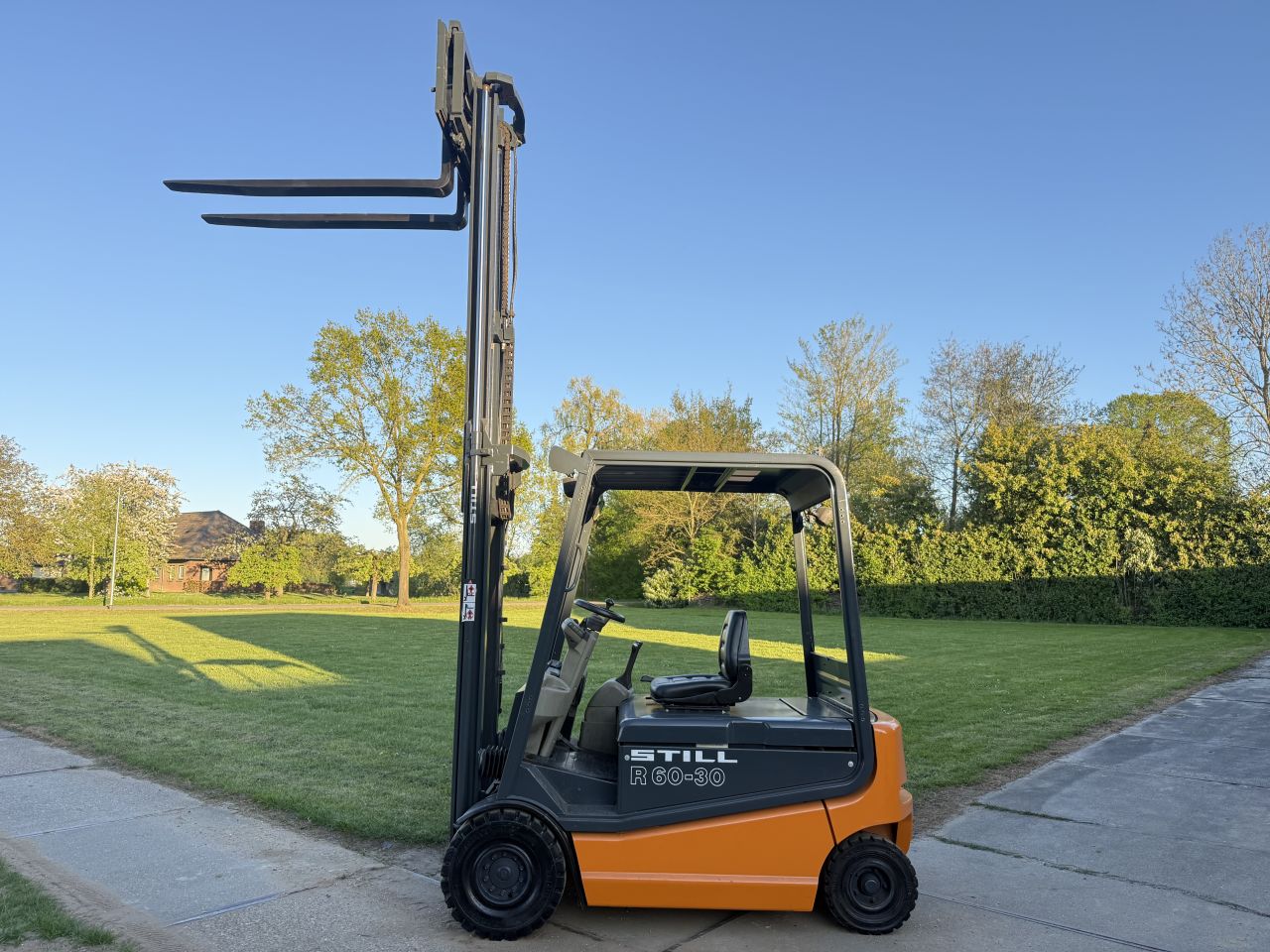 Still 3 tonner elektrische heftruck freelift + Sideshift