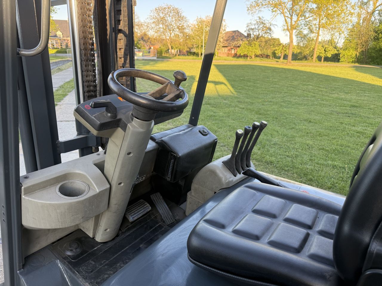 Still 3 tonner elektrische heftruck freelift + Sideshift