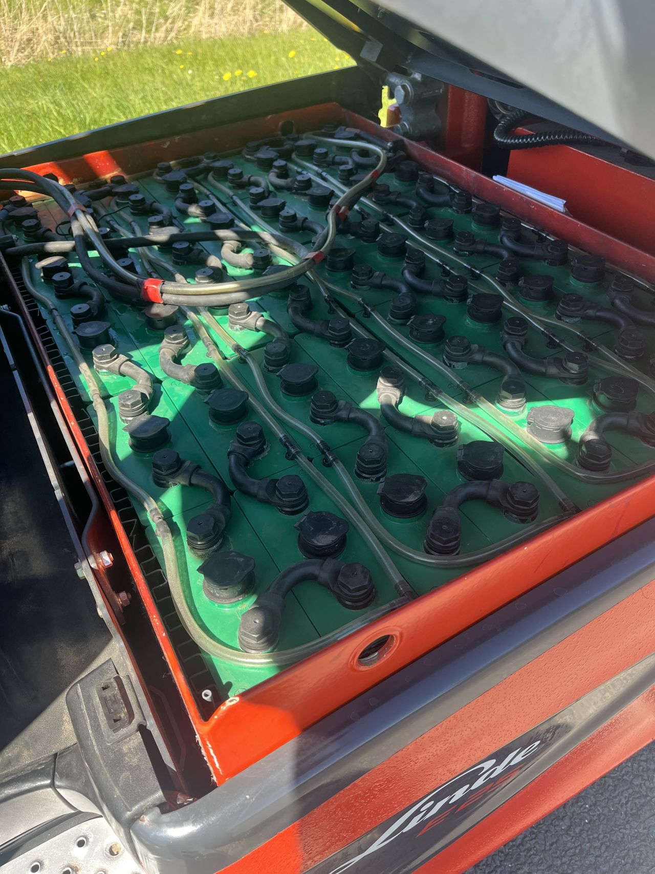 Linde E25-01 elektrische heftruck triplo vorkversteller