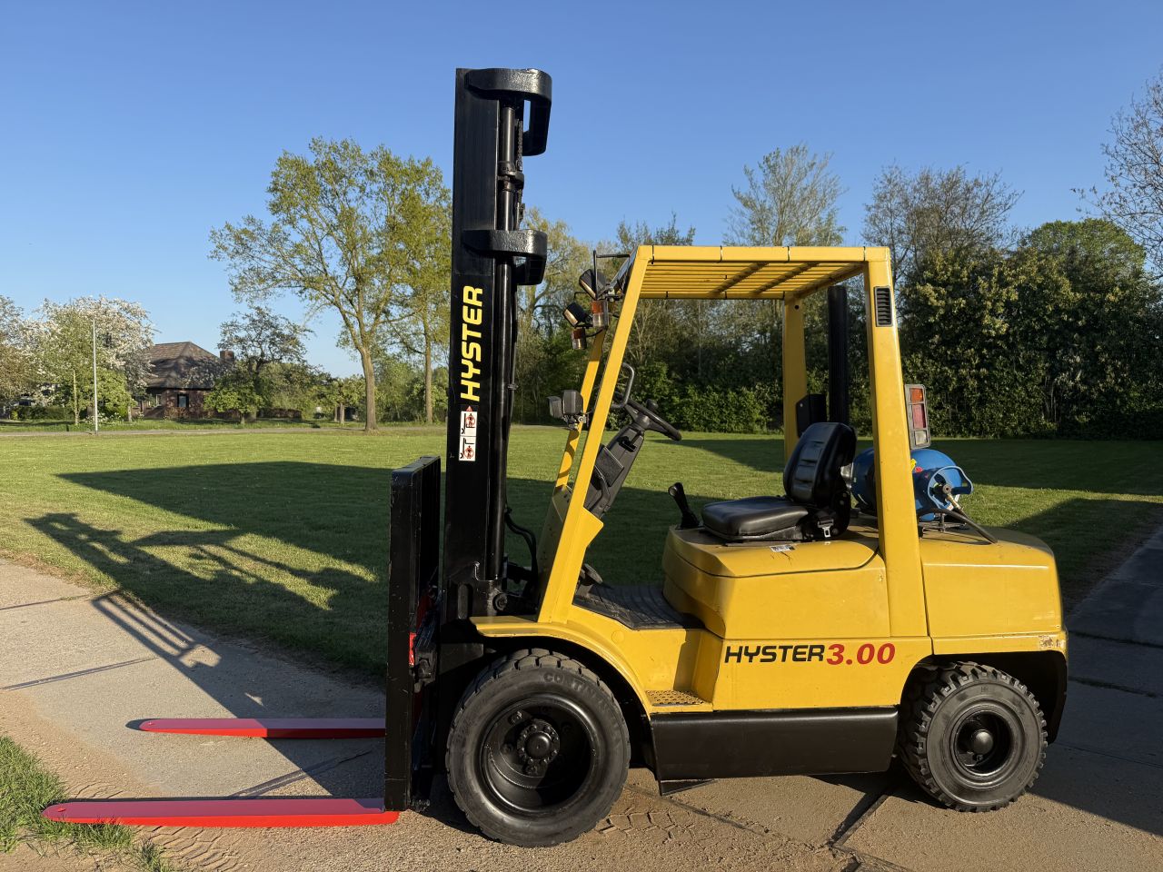 Hyster 3 tonner lpg heftruck triplex 6M freelift Sideshift