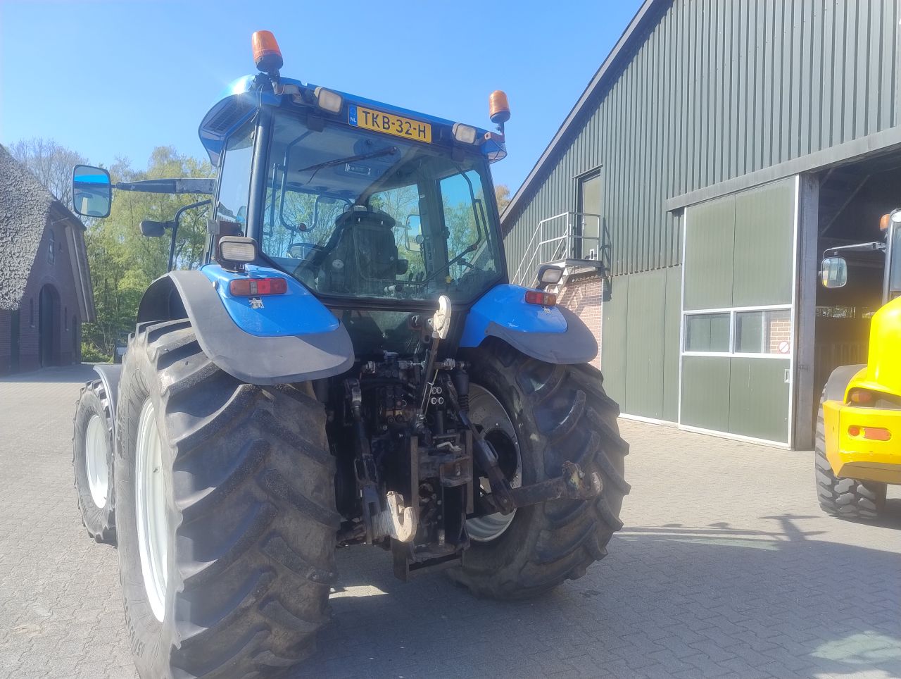 New Holland tm140 (7500uur)