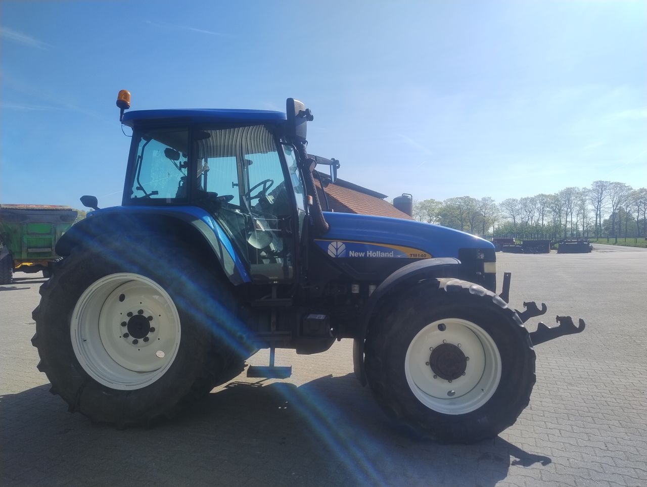 New Holland tm140 (7500uur)