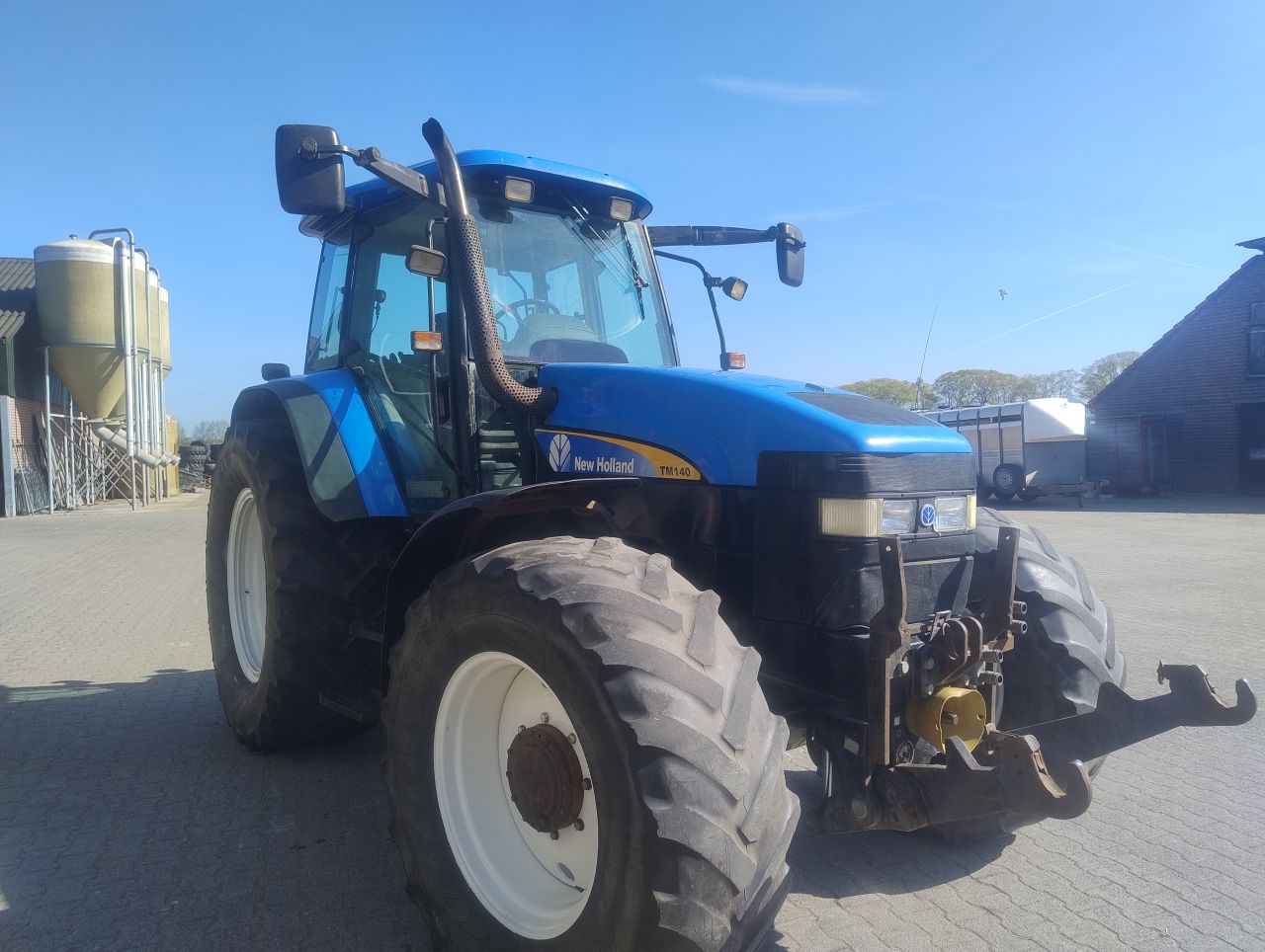 New Holland tm140 (7500uur)