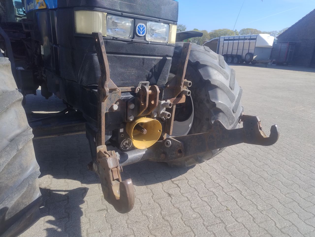 New Holland tm140 (7500uur)