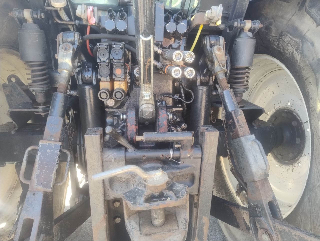 New Holland tm140 (7500uur)