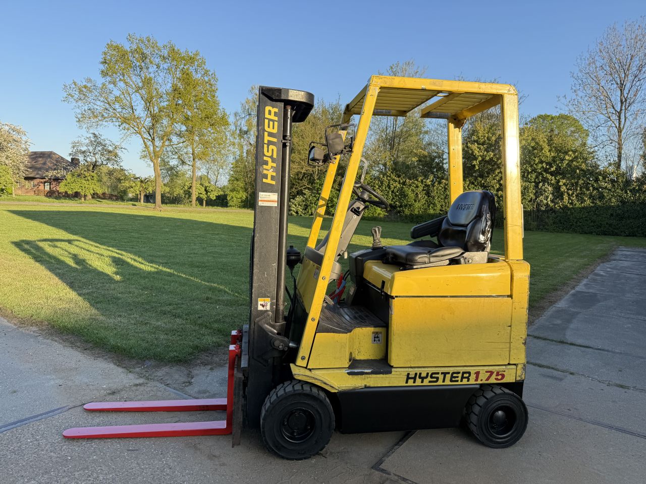 Hyster 1750KG elektrisch freelift Sideshift + keuring