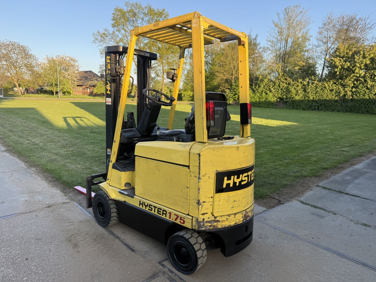 Hyster 1750KG elektrisch freelift Sideshift + keuring