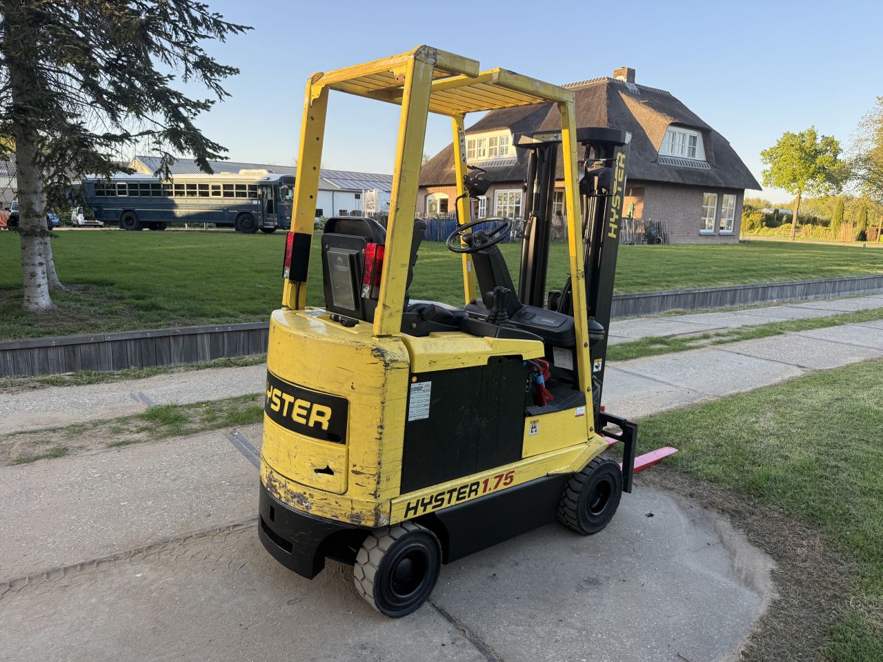 Hyster 1750KG elektrisch freelift Sideshift + keuring