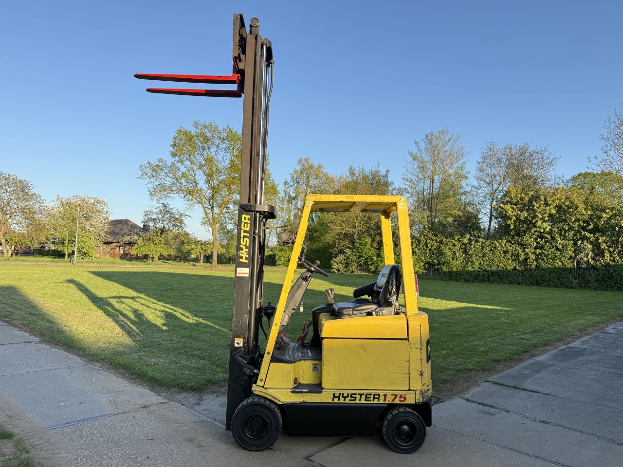 Hyster 1750KG elektrisch freelift Sideshift + keuring