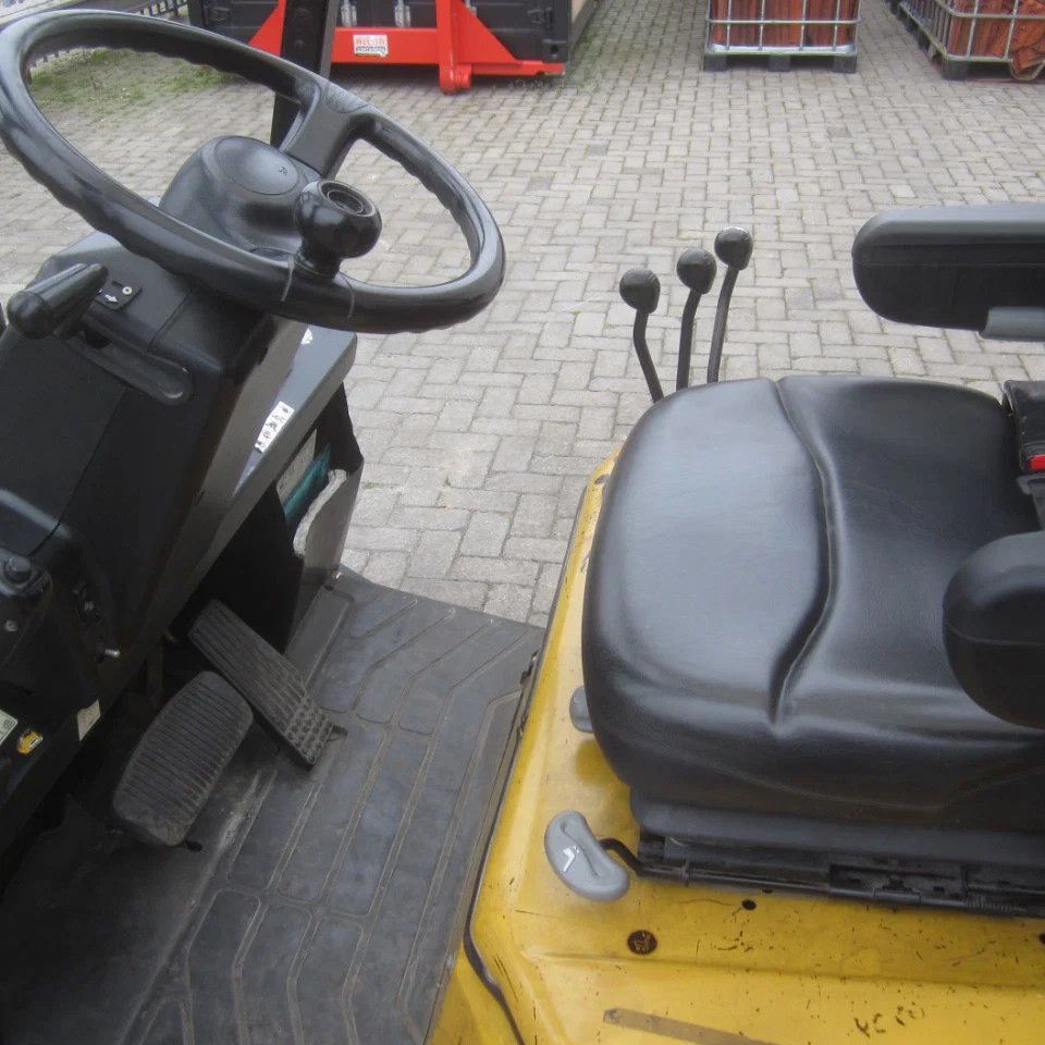 Yale Heftruck GLP16, LPG-gas, triplex, side shift, container mast.