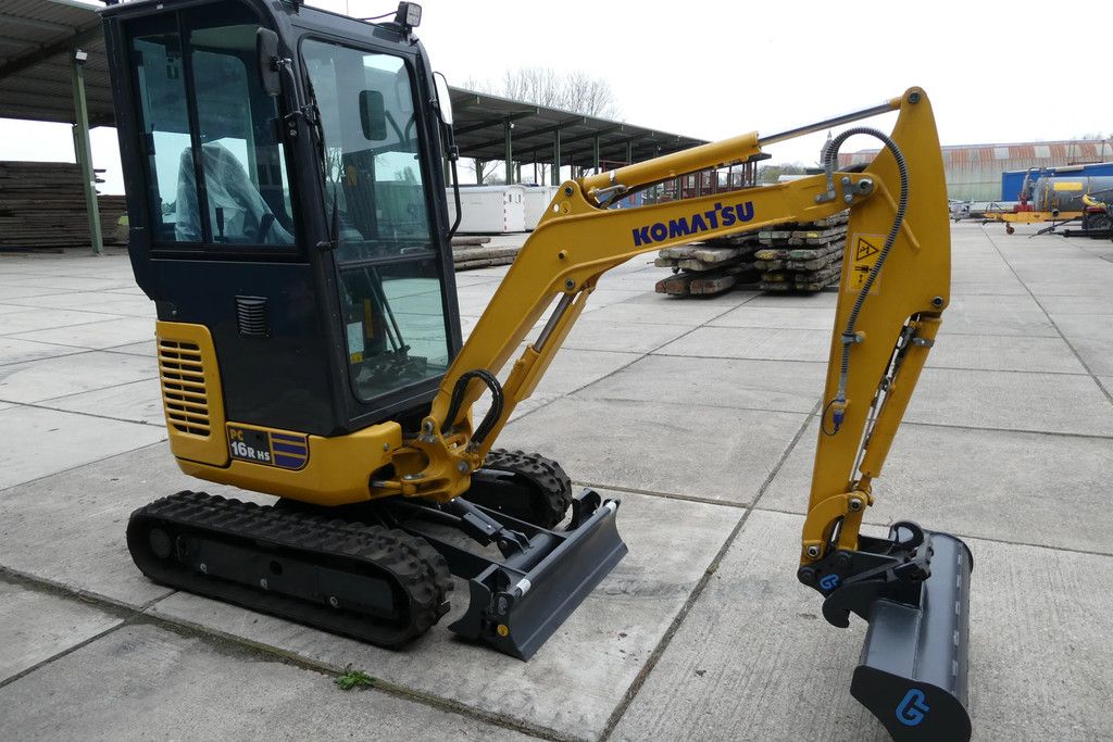 Komatsu PC16HS