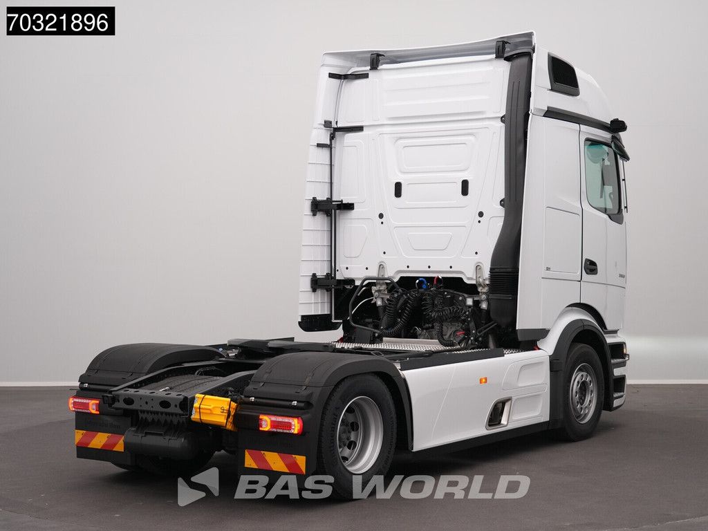 Mercedes Actros L 1853 4X2 NEW! ProCabin-Big 2x tanks Retarder Standclima Navi ACC